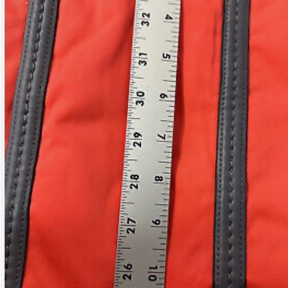 Vera Bradley Small Tote - Picture 8 of 9